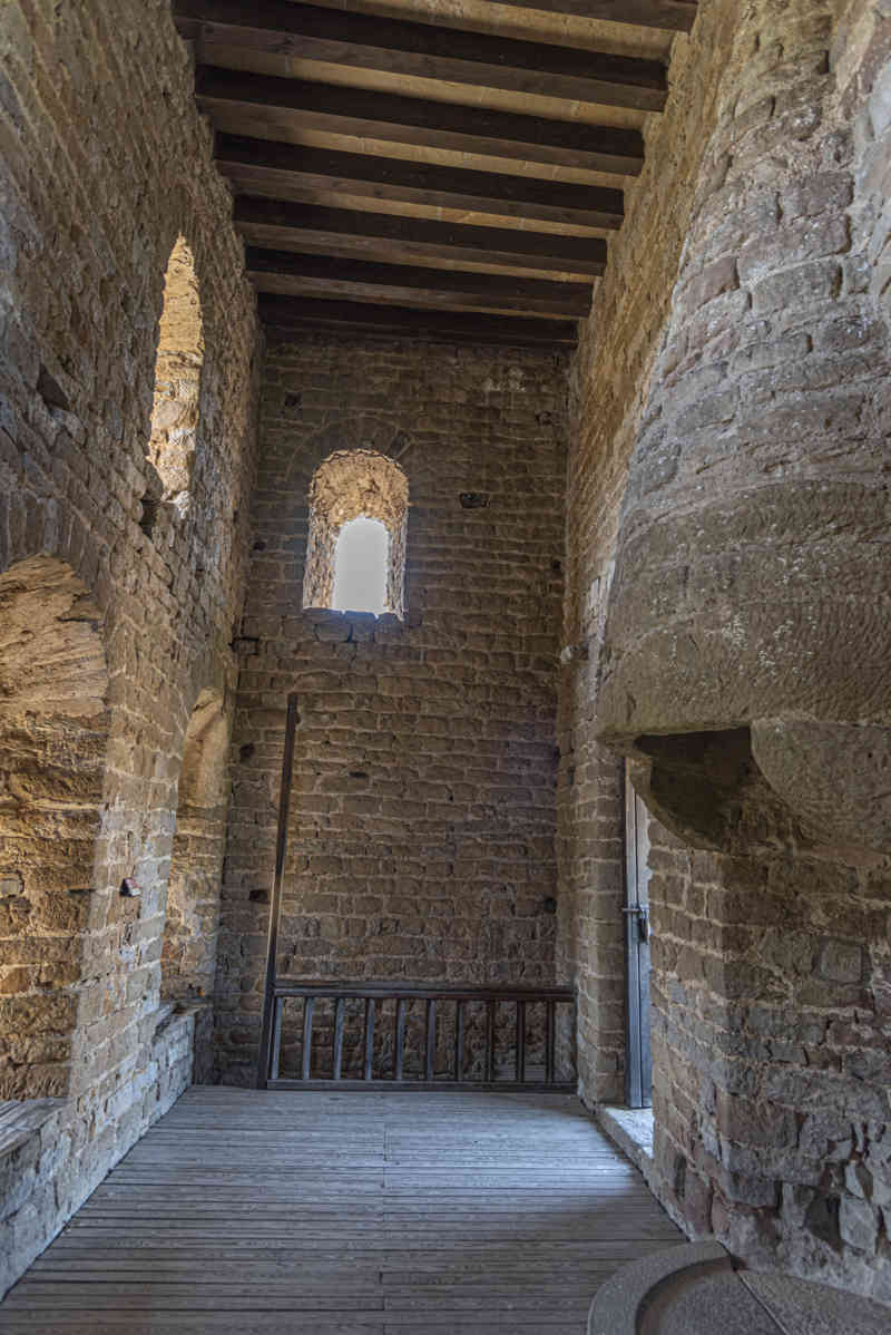 Huesca - Loarre - castillo de Loarre 47.jpg